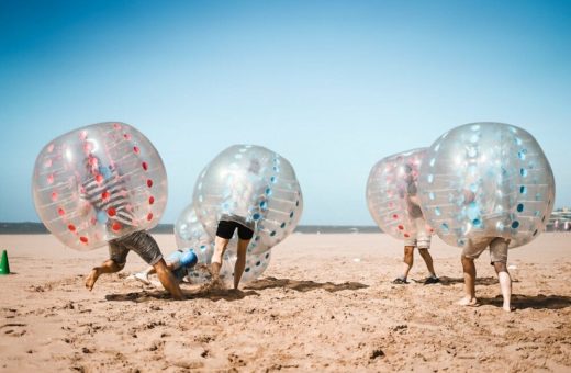 Bubble-Footbal-Bumperz-voetbal-in-bubbel-Schevenin-520x340 (1) Bubble voetbal Scheveningen