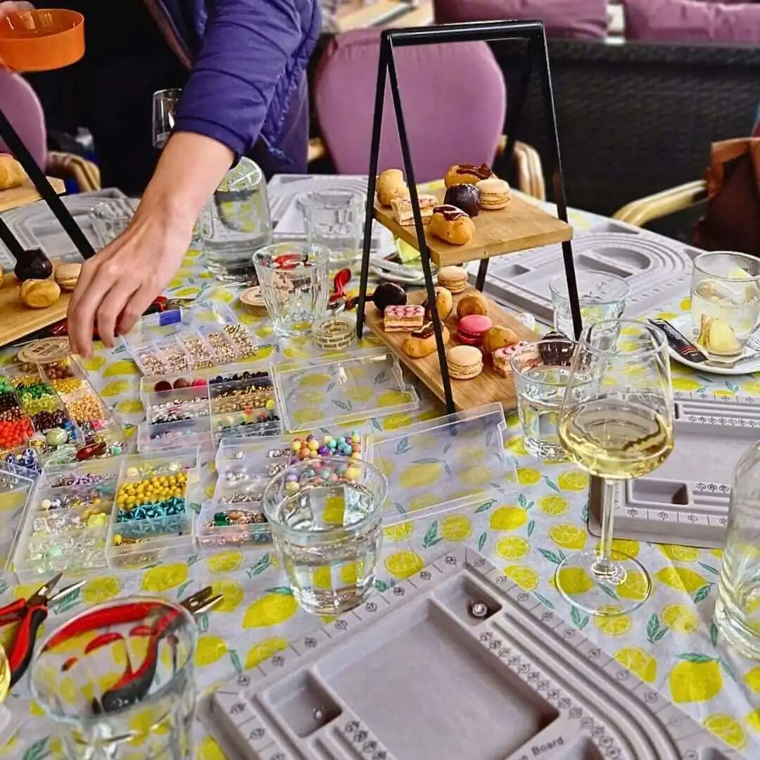 workshop-sieraden-maken-in-Scheveningen trouw sessie